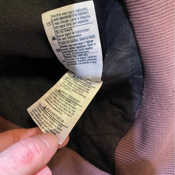 Great condition women’s XL 16/18 PLUM purple quilted zip up - Picture 11 of 15